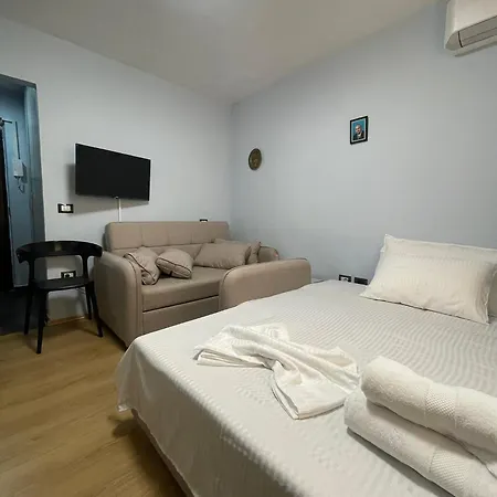 Piazza Apartman Tirana